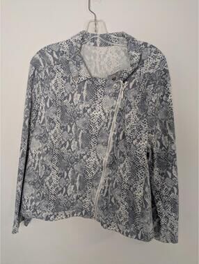 Plus Size 3X Snake Print Moto Jacket Gray Zip Up Stretch Snakeskin